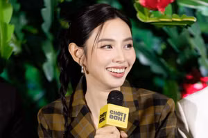 Hoa hậu Thùy Tiên đứng trước nguy cơ đền bù tiền tỷ sau ồn ào kẹo rau củ