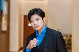 Nam nhạc sĩ nổi tiếng Nguyễn Văn Chung trở thành tân sinh viên ở tuổi U50