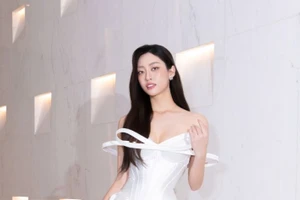 Xuất hiện rạng rỡ, Hoa hậu Lương Thùy Linh khẳng định sức hút đặc biệt