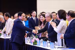 Thủ tướng dự Hội nghị người Việt Nam ở nước ngoài trên toàn thế giới