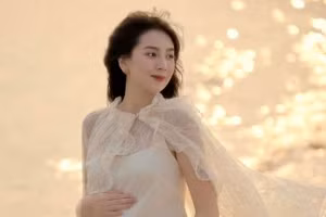 MC Mai Ngọc xinh đẹp rạng ngời ở tháng cuối thai kỳ 