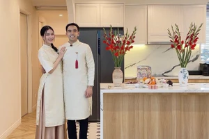 Sao Việt trổ tài vào bếp làm mâm cỗ tinh tế, sắc màu cúng ông Công ông Táo