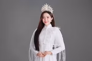 Kiều Duy nền nã diện áo dài trong bộ hình đầu tiên gửi đến Miss International
