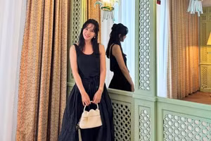 Xuất hiện tại Venice, ngoại hình của Son Ye Jin khiến fan trầm trồ 