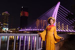 Hoa hậu H'Hen Niê khoe dáng nuột nà giữa tin đồn mang thai