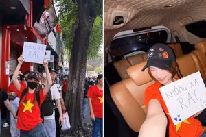 Hòa Minzy xuống đường nhặt rác sau lễ tổng duyệt diễu binh, diễu hành