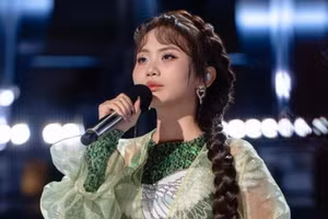 ‘Quốc tế hóa bản sắc dân tộc', Phương Mỹ Chi ‘đốt nóng’ sân khấu trong và ngoài nước