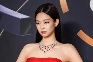 'Phú bà' Jennie (BLACKPINK) mua đứt tòa nhà 360 tỷ đồng