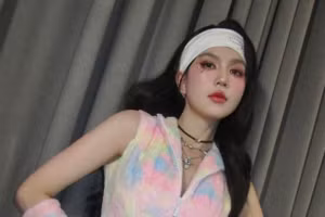 Ngọc Trinh 'biến hóa' liên tục trước tin đồn có tình mới