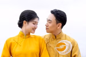 Á hậu Phương Nhi xinh đẹp, rạng ngời hạnh phúc trong lễ vu quy