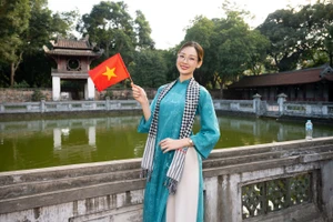 Hoa hậu Bảo Ngọc điều hành phiên đối thoại cùng Phó Tổng thư ký Liên Hợp Quốc