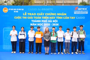 Hơn 400 học sinh tranh tài thi Giải toán trên máy tính cầm tay