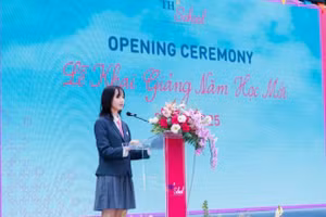 Nữ sinh Việt nói 4 thứ tiếng giành học bổng 6 tỷ du học Mỹ