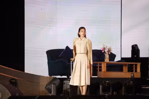 Hoa hậu Tiểu Vy diễn kịch cực cuốn với chất giọng đặc sắc