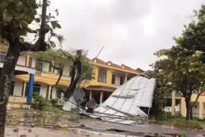 3 người chết, 40 người bị thương, gần 250 điểm trường bị hư hỏng do bão Kajiki