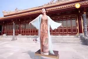 Ban tổ chức xin lỗi về clip múa gây tranh cãi của thí sinh Hoa hậu Việt Nam 