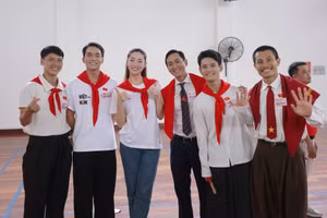 Hoa hậu Lương Thùy Linh cùng dàn sao Việt tự hào tham gia diễu hành mừng đại lễ A80