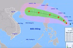 Bão Ragasa tiến vào Biển Đông có thể mạnh lên thành siêu bão