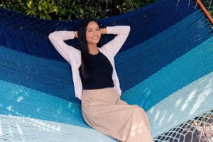 Hoa hậu H'Hen Niê lộ vóc dáng khác lạ, nghi vấn mang thai con đầu lòng