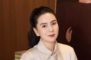 MC Mai Ngọc khoe nhan sắc rạng rỡ, đằm thắm sau sinh con đầu lòng