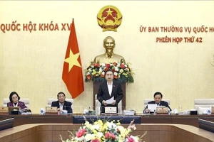 Khai mạc Phiên họp thứ 42 của Ủy ban Thường vụ Quốc hội