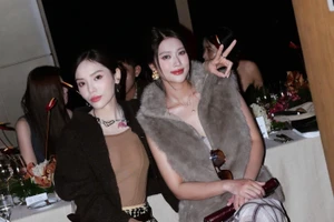 Kỳ Duyên và Thiên Ân liên tục 'dính như sam' khiến fan không khỏi tò mò