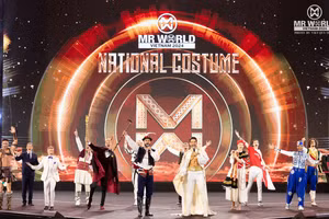 Trình diễn National Costume, dàn Nam vương quốc tế khoe thân hình như tượng tạc 