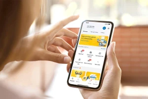 Nhiều người dân lựa chọn tối ưu chi phí vé máy bay trong dịp Tết Nguyên đán thông qua ưu đãi từ ngân hàng.