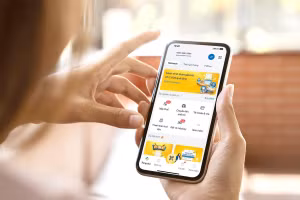Nhiều người dân lựa chọn tối ưu chi phí vé máy bay trong dịp Tết Nguyên đán thông qua ưu đãi từ ngân hàng.