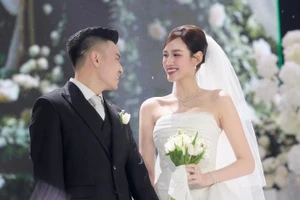 Hé lộ lý do dàn hoa, á hậu đình đám vắng mặt trong đám cưới Đỗ Thị Hà?