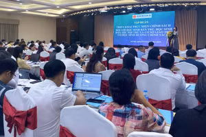 Nâng cao năng lực triển khai chính sách với học sinh dân tộc nội trú, bán trú