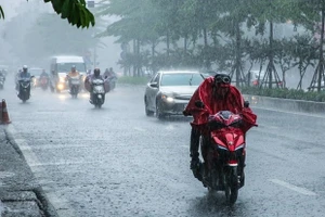 Bão Ragasa chuẩn bị gây mưa lớn cho khu vực Bắc Bộ, Thanh Hóa, có nơi trên 400mm