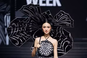 Á hậu Cẩm Ly liên tục tỏa sáng trên sân khấu thời trang sau 6 tháng đăng quang