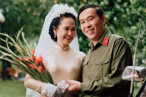 NSND Lan Hương – NSƯT Đỗ Kỷ làm 'cô dâu, chú rể thời bao cấp'