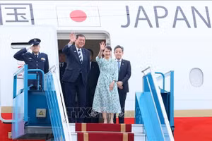 Thủ tướng Nhật Bản Ishiba Shigeru và Phu nhân đến Hà Nội, bắt đầu chuyến thăm chính thức Việt Nam. Ảnh: An Đăng/TTXVN