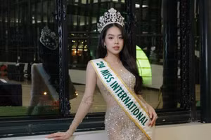 Hoa hậu Thanh Thủy làm giám khảo quốc tế, tự tin đọ sắc cùng nhiều nàng hậu Quốc tế 