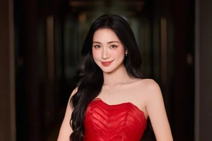Hòa Minzy ủng hộ 300 triệu đồng, lan tỏa tinh thần tương thân tương ái đến miền Trung