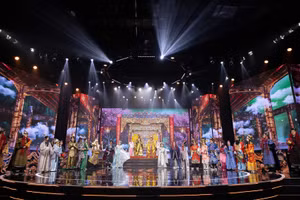 NSƯT Kim Tử Long gặp lại 'người yêu năm 17 tuổi' tại Táo Xuân