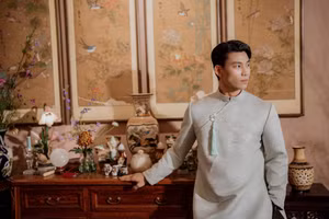 Bạn gái hậu vệ Văn Thanh tung loạt ảnh cưới đậm chất truyền thống