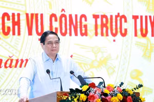 Thủ tướng Phạm Minh Chính phát biểu tại Hội nghị chuyên đề nâng cao hiệu quả cung cấp và sử dụng dịch vụ công trực tuyến. (Ảnh: Dương Giang/TTXVN).