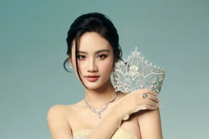Hoa hậu Ý Nhi 'tạm' rút lui khỏi showbiz