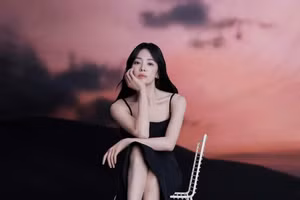 Hé lộ bí quyết sở hữu làn da không tuổi như 'nữ thần nhan sắc' Song Hye Kyo