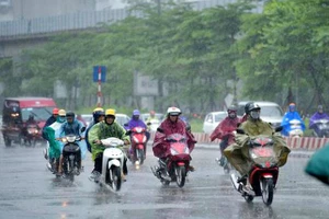 Dự báo thời tiết ngày 17/8: Cả nước tiếp tục có mưa to