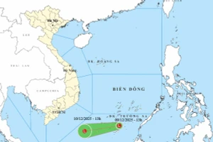 Vùng áp thấp ở Biển Đông suy yếu và tan dần, gió giật cấp 7