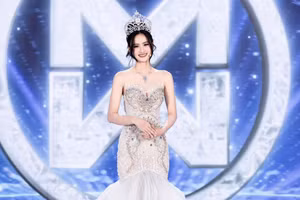 Hoa hậu Ý Nhi tạm dừng du học để chinh phục Miss World 2025