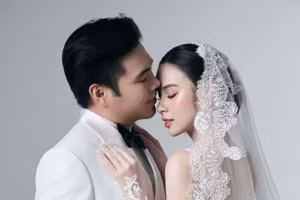 'Kim Tae Hee Việt Nam' khoe ảnh cưới ngọt ngào, công khai diện mạo chồng thiếu gia