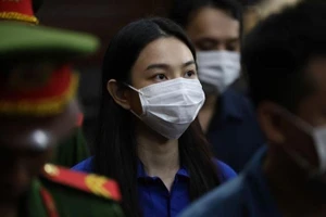 Mẹ hoa hậu Thùy Tiên hiếm hoi nhắc đến con gái sau khi nhận án 2 năm tù giam