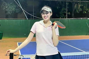 Hoa hậu Đỗ Thị Hà phản hồi chỉ trích gu ăn mặc trên sân pickleball