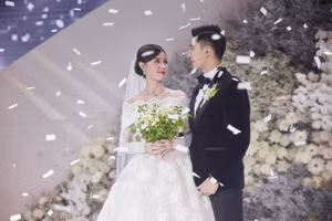 Midu công khai lời mật ngọt với chồng sau đám cưới cổ tích