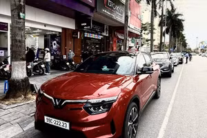 Tiết kiệm tới 25 triệu tiền nhiên liệu mỗi tháng, biết thế mua VinFast VF 8 sớm